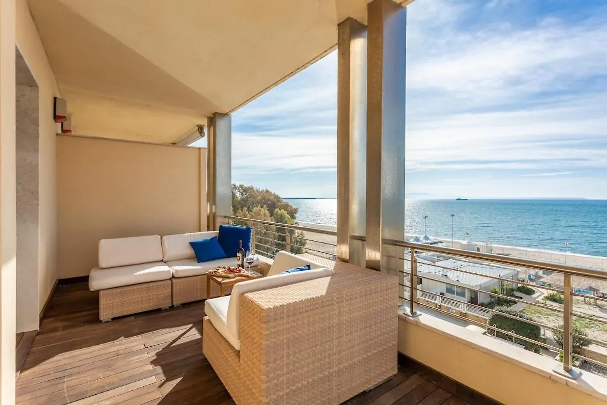 Casa Futuro - Beautiful Sea View With Pool Apartment Torre Grande