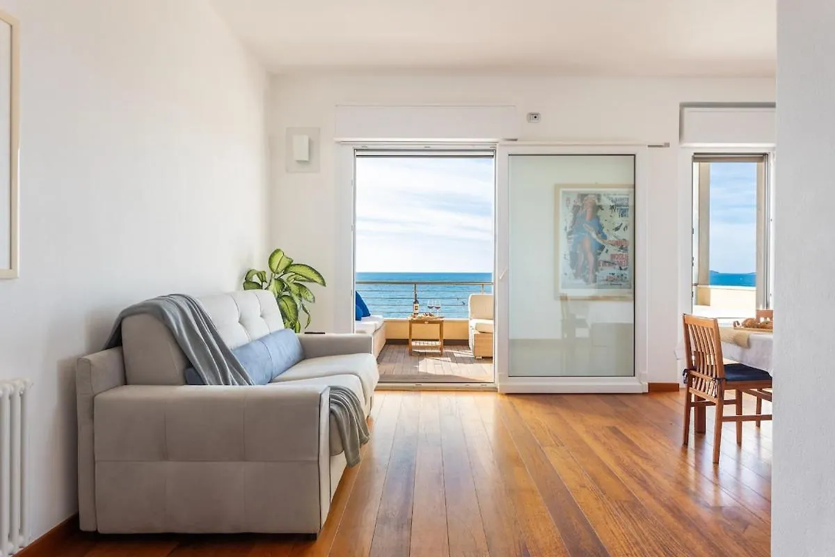 Casa Futuro - Beautiful Sea View With Pool Apartment Torre Grande